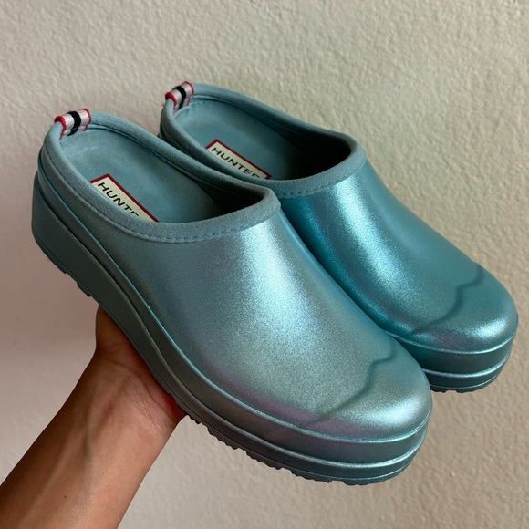 hunter play clogs in blue - Picture 2 of 8